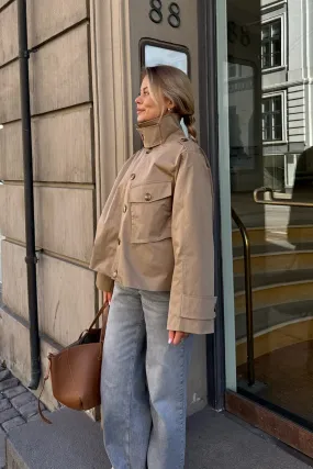 FrejaIC Kort Trenchcoat - Brun