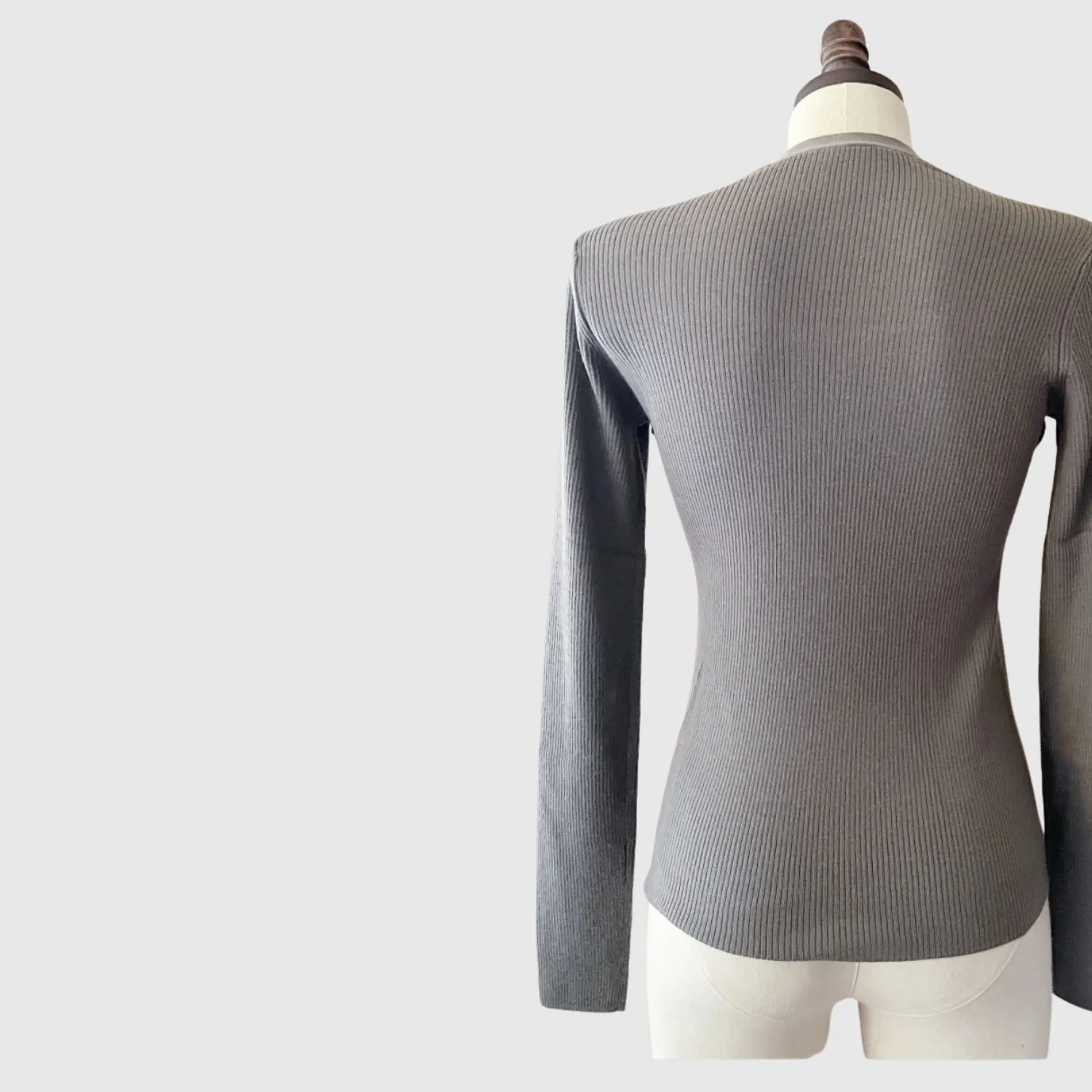 Merino wool rib knit fitted top | Women’s knitwear